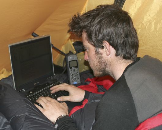 Sending Email from the arctic! - Victoria Island 2005